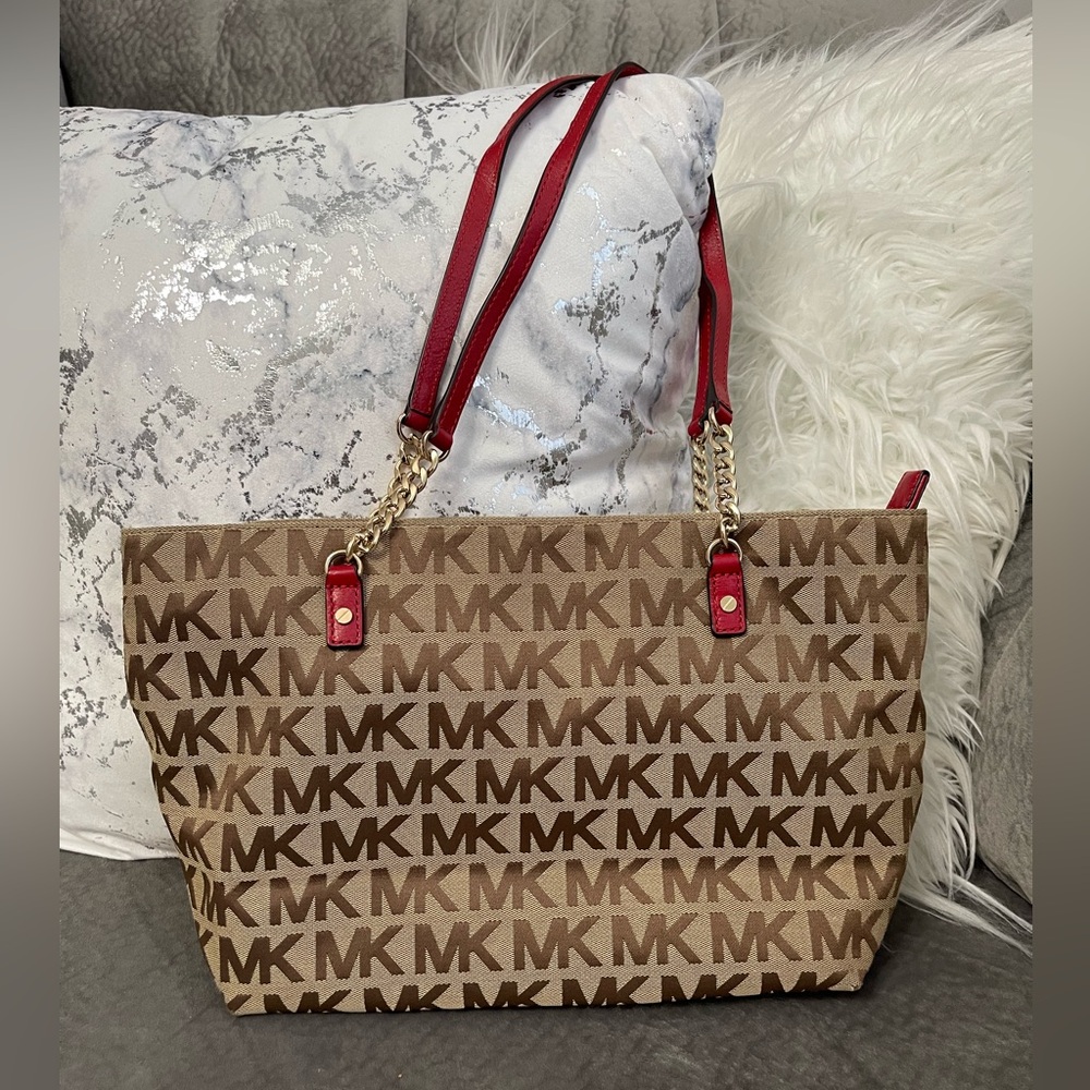 EUC Michael Kors Tan and Red Purse ❤️